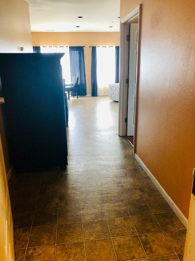Orca Inn Suites ファーンデール エクステリア 写真